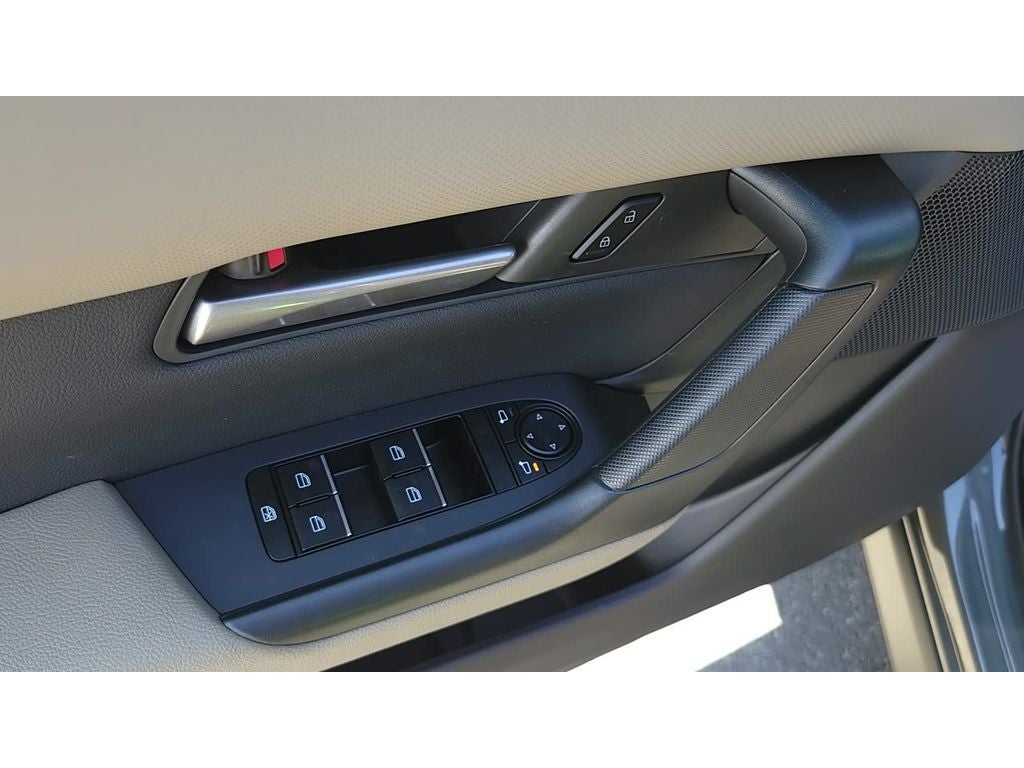 2025 Mazda Mazda CX-50 2.5 S Premium Package